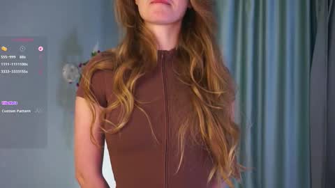 Snapshot of raniyabrouk chatting on December 14, 2025, 9:14 am Helga online show from December 14, 2025, 9:14 am