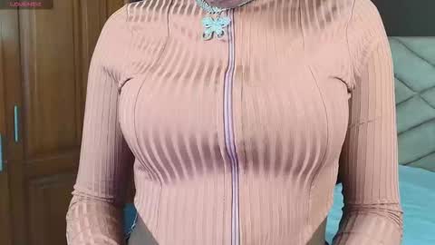 Raquel online show from September 9, 2025, 12:15 pm