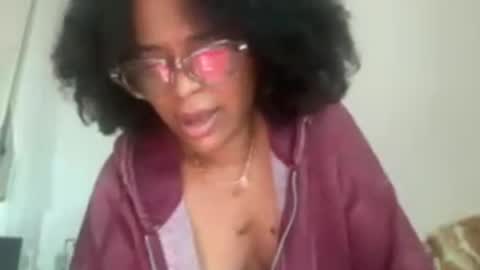 Snapshot of ratedbeautiful chatting on July 1, 2026, 2:46 am ratedbeautiful online show from July 1, 2026, 2:46 am