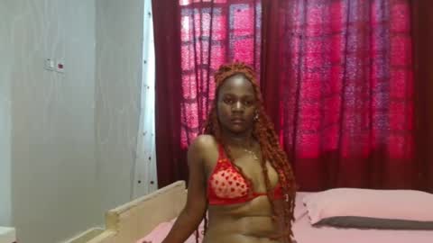 Snapshot of raven_luxe chatting on April 3, 2026, 5:27 am Raven online show from April 3, 2026, 5:27 am