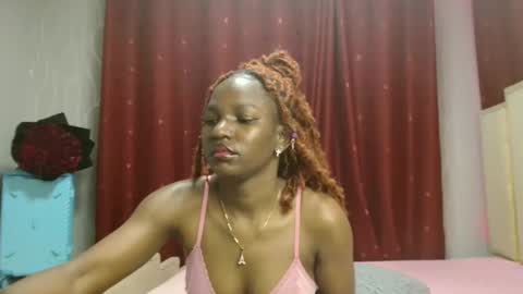 Snapshot of raven_luxe chatting on April 5, 2026, 3:42 pm Raven online show from April 5, 2026, 3:42 pm