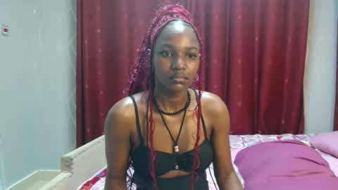 Snapshot of raven_luxe chatting on April 19, 2026, 4:06 pm Raven online show from April 19, 2026, 4:06 pm
