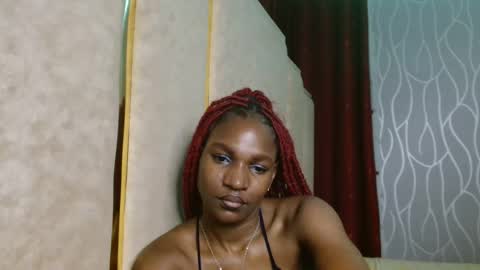 Snapshot of raven_luxe chatting on May 7, 2026, 7:41 pm Raven online show from May 7, 2026, 7:41 pm