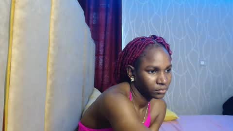Snapshot of raven_luxe chatting on May 16, 2026, 10:58 am Raven online show from May 16, 2026, 10:58 am