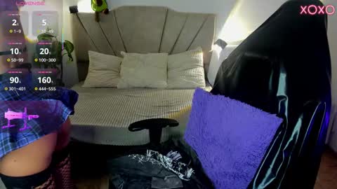 ravencollen online show from November 13, 2025, 12:59 pm