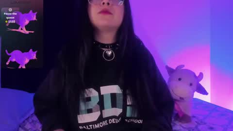 Raven  online show from November 21, 2025, 2:32 am