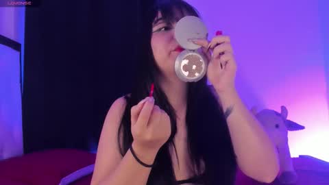 Raven  online show from December 15, 2025, 1:21 am