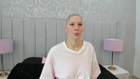 Snapshot of ravenfox_ chatting on March 15, 2026, 2:23 pm Ravenfox online show from March 15, 2026, 2:23 pm
