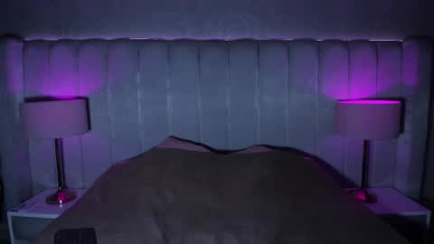 Snapshot of ravenfox_ chatting on April 11, 2026, 3:55 am Ravenfox online show from April 11, 2026, 3:55 am