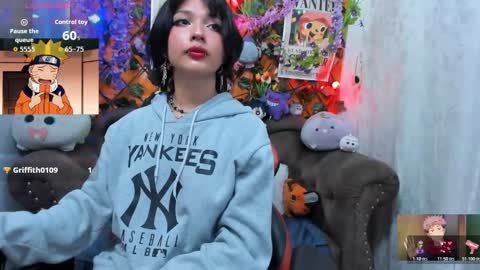 Snapshot of ravenn_20 chatting on November 3, 2025, 11:33 am RavenN online show from November 3, 2025, 11:33 am