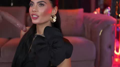 Lav online show from June 30, 2026, 7:37 pm