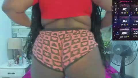 Snapshot of ravennova_ chatting on June 19, 2026, 2:43 pm ravennova_ online show from June 19, 2026, 2:43 pm