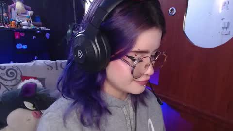 Snapshot of raventh_ chatting on October 26, 2025, 11:16 am raventh_ online show from October 26, 2025, 11:16 am