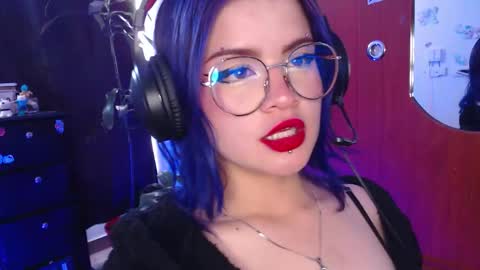 Snapshot of raventh_ chatting on November 13, 2025, 12:37 pm raventh_ online show from November 13, 2025, 12:37 pm