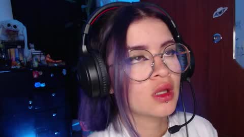 Snapshot of raventh_ chatting on January 11, 2026, 3:00 am raventh_ online show from January 11, 2026, 3:00 am