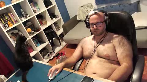 Snapshot of ravingr3d3 chatting on October 14, 2025, 11:05 pm ravingr3d3 online show from October 14, 2025, 11:05 pm