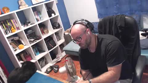 Snapshot of ravingr3d3 chatting on October 20, 2025, 9:37 pm ravingr3d3 online show from October 20, 2025, 9:37 pm