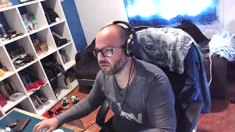 Snapshot of ravingr3d3 chatting on October 29, 2025, 11:23 am ravingr3d3 online show from October 29, 2025, 11:23 am