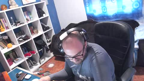 Snapshot of ravingr3d3 chatting on October 31, 2025, 9:21 am ravingr3d3 online show from October 31, 2025, 9:21 am