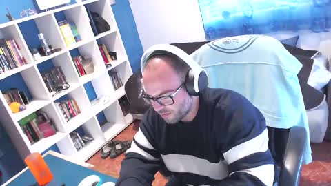 Snapshot of ravingr3d3 chatting on November 10, 2025, 2:27 pm ravingr3d3 online show from November 10, 2025, 2:27 pm