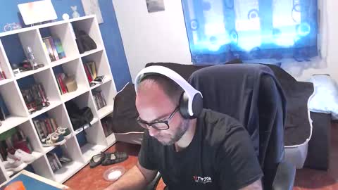 Snapshot of ravingr3d3 chatting on November 13, 2025, 11:31 am ravingr3d3 online show from November 13, 2025, 11:31 am