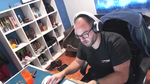 Snapshot of ravingr3d3 chatting on November 14, 2025, 9:19 am ravingr3d3 online show from November 14, 2025, 9:19 am