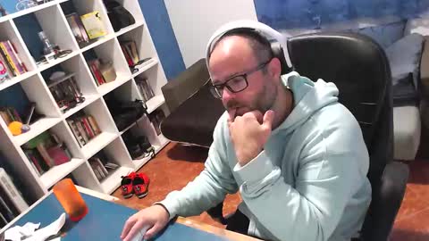 Snapshot of ravingr3d3 chatting on November 16, 2025, 2:55 pm ravingr3d3 online show from November 16, 2025, 2:55 pm