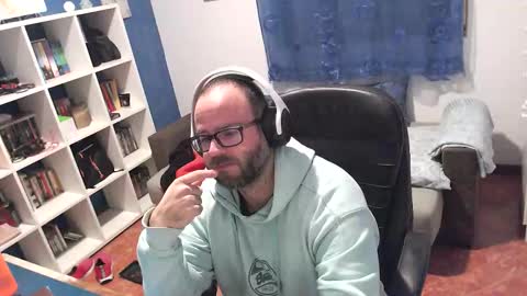 Snapshot of ravingr3d3 chatting on December 3, 2025, 10:30 pm ravingr3d3 online show from December 3, 2025, 10:30 pm