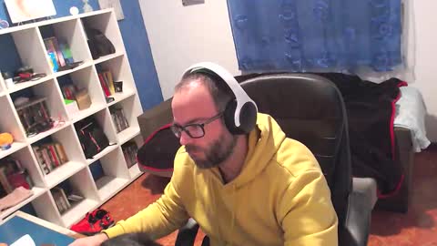 Snapshot of ravingr3d3 chatting on December 4, 2025, 11:02 pm ravingr3d3 online show from December 4, 2025, 11:02 pm