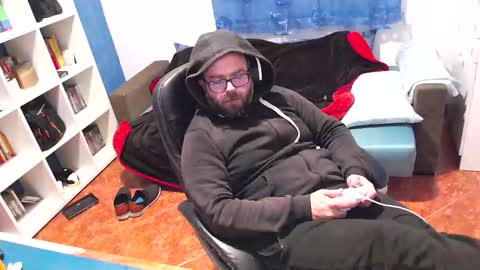 Snapshot of ravingr3d3 chatting on December 14, 2025, 10:47 pm ravingr3d3 online show from December 14, 2025, 10:47 pm