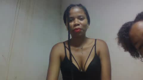 ravomamy online show from November 19, 2025, 12:27 pm