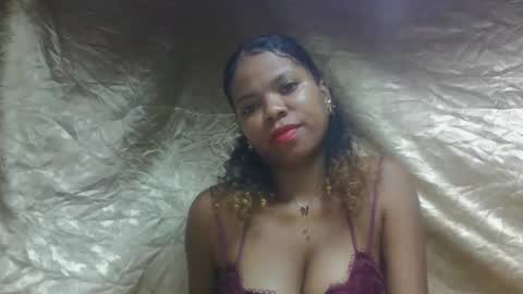 ravomamy online show from November 30, 2025, 5:44 am