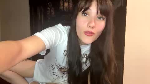 Snapshot of ravyn_nyx chatting on October 10, 2025, 1:15 am Ravyn and Nyx online show from October 10, 2025, 1:15 am