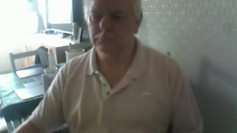 Snapshot of ray47 chatting on October 21, 2025, 11:55 am ray47 online show from October 21, 2025, 11:55 am