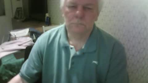 Snapshot of ray47 chatting on November 18, 2025, 11:15 pm ray47 online show from November 18, 2025, 11:15 pm