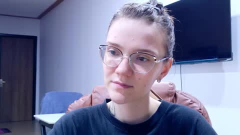 Snapshot of ray_lol chatting on January 16, 2026, 12:09 pm Ray-Ray online show from January 16, 2026, 12:09 pm