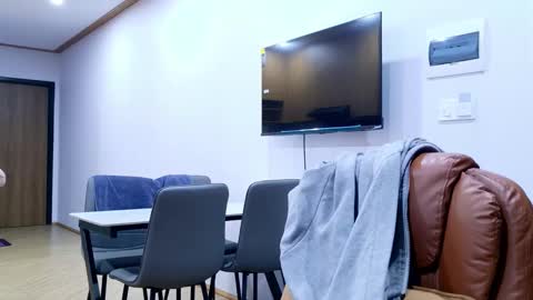 Snapshot of ray_lol chatting on January 19, 2026, 3:05 pm Ray-Ray online show from January 19, 2026, 3:05 pm