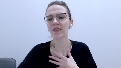 Snapshot of ray_lol chatting on February 14, 2026, 11:40 am Ray-Ray online show from February 14, 2026, 11:40 am