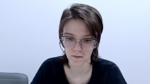 Snapshot of ray_lol chatting on March 4, 2026, 12:11 pm Ray-Ray online show from March 4, 2026, 12:11 pm