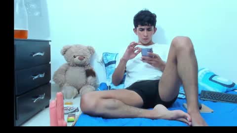 Snapshot of rayan_black chatting on January 7, 2025, 5:01 am rayan_black online show from January 7, 2025, 5:01 am