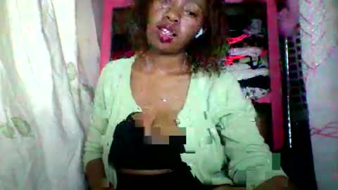 Snapshot of rayana_69 chatting on May 10, 2026, 2:55 pm rayana_69 online show from May 10, 2026, 2:55 pm