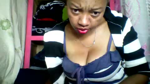 Snapshot of rayana_69 chatting on May 18, 2026, 1:35 am rayana_69 online show from May 18, 2026, 1:35 am