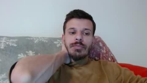 Snapshot of rayann27 chatting on December 16, 2025, 10:37 pm rayan online show from December 16, 2025, 10:37 pm