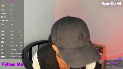 Snapshot of raydevil_ chatting on February 12, 2026, 1:55 am Rayn online show from February 12, 2026, 1:55 am