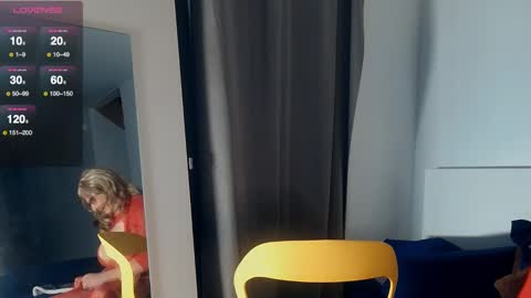 Snapshot of rayferfish1948 chatting on December 4, 2024, 2:31 am DianaQueenLover online show from December 4, 2024, 2:31 am