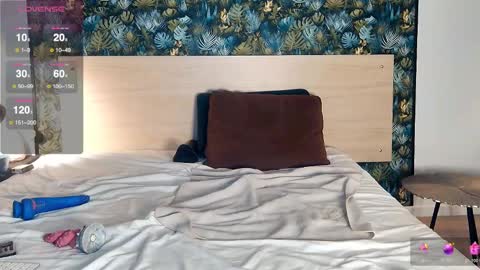 Snapshot of rayferfish1948 chatting on February 26, 2025, 3:52 pm DianaQueenLover online show from February 26, 2025, 3:52 pm