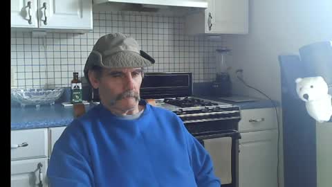 Snapshot of raylene4u2 chatting on April 20, 2026, 9:16 pm Ray online show from April 20, 2026, 9:16 pm