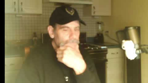 Snapshot of raylene4u2 chatting on April 27, 2026, 5:49 am Ray online show from April 27, 2026, 5:49 am