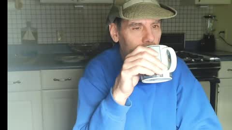 Snapshot of raylene4u2 chatting on May 13, 2026, 8:23 am Ray online show from May 13, 2026, 8:23 am