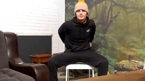 Snapshot of raymartino chatting on December 5, 2025, 4:36 pm RayMartino online show from December 5, 2025, 4:36 pm